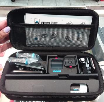 Go Pro 10 black w/2 batteries $180